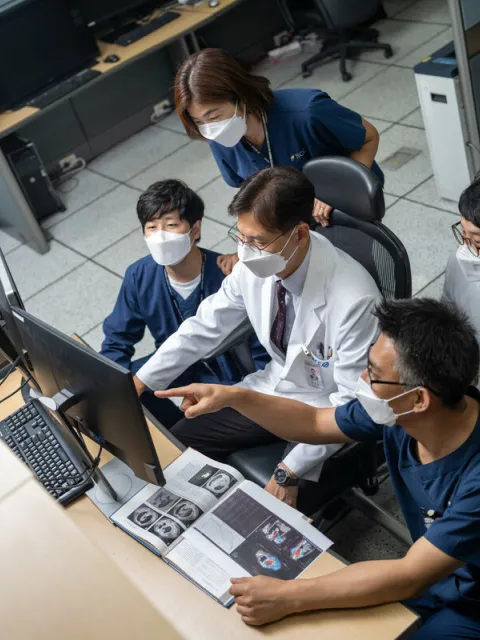 Cancer health workers in South Korea